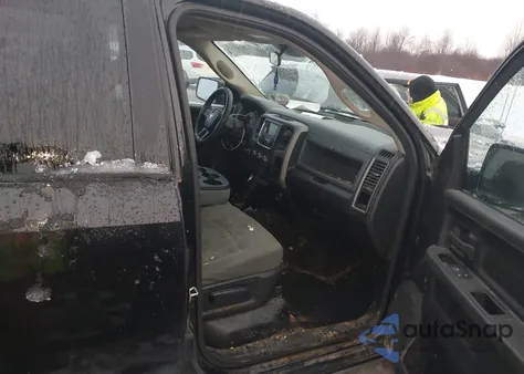 2016 Ram 1500 St из США, поврежденный, VIN 3C6RR7KT9GG228461